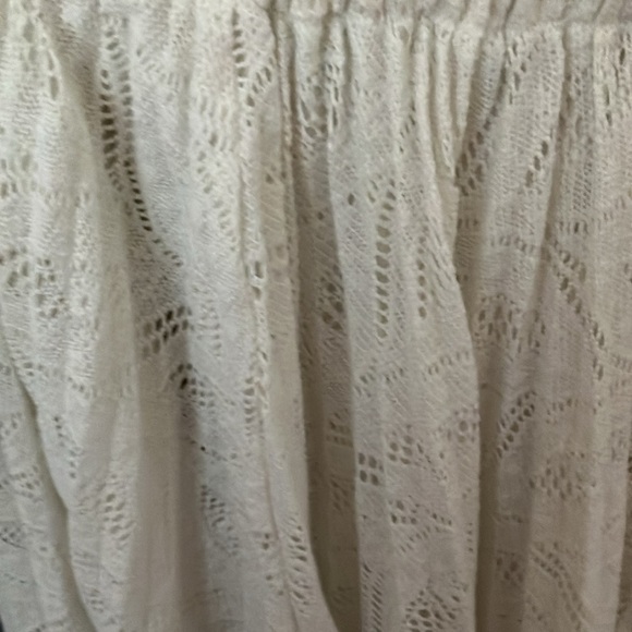 Urban Outfitters: Pins and Needles~ Cream, Knit, elastic Mini skirt- size Small - Picture 3 of 9